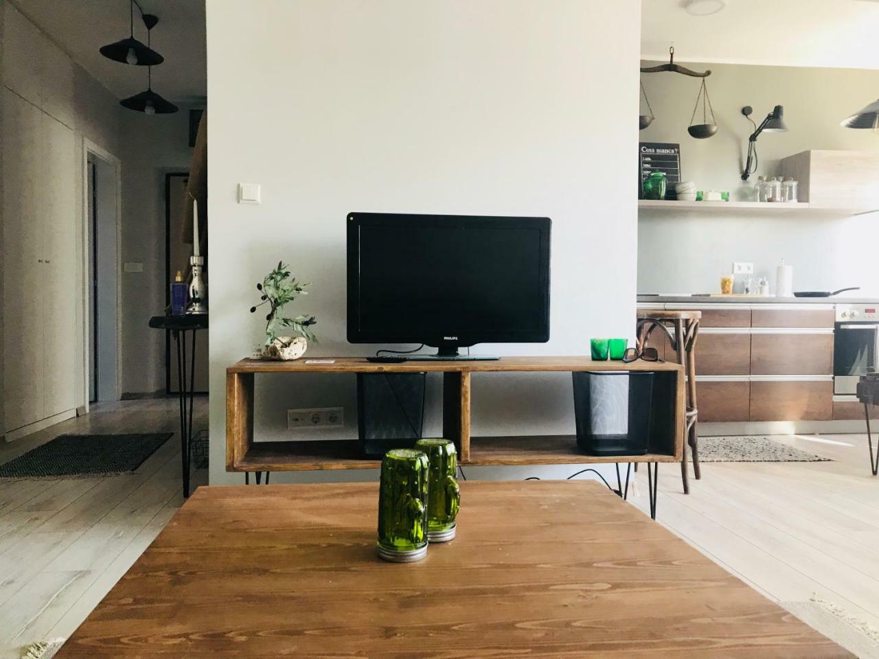 Cinema Courtyard Apartment Сараево Екстериор снимка