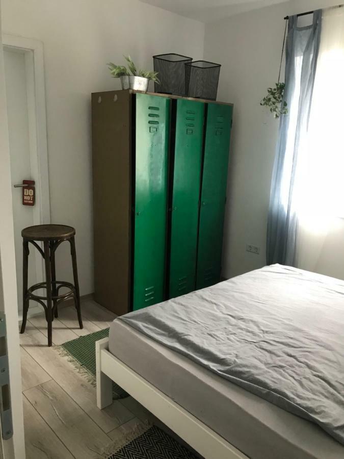Cinema Courtyard Apartment Сараево Екстериор снимка